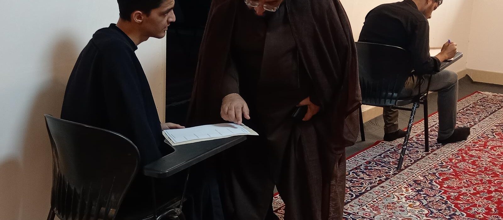 برگزاری امتحان عقاید پایه چهارم
